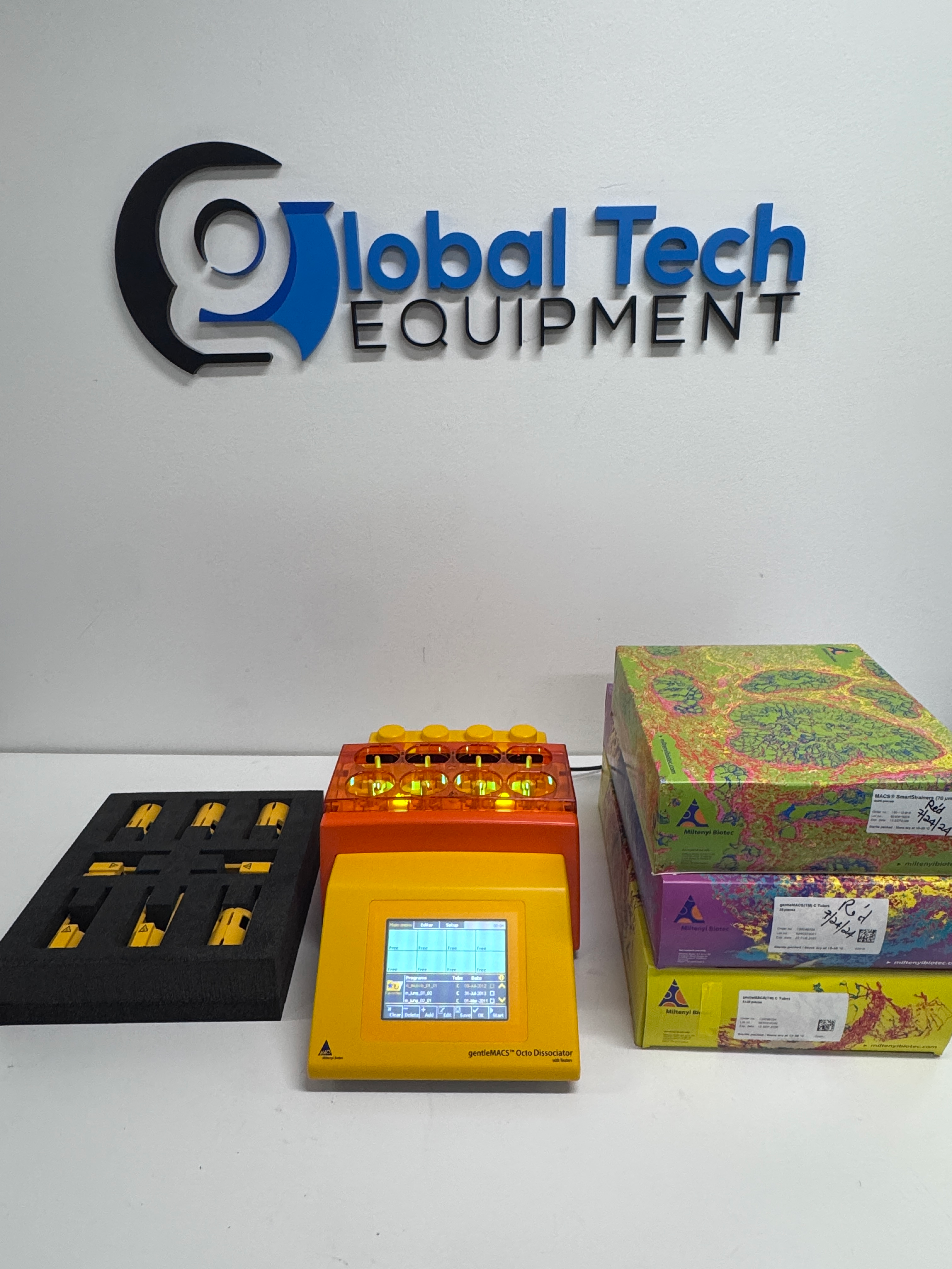 Miltenyi Biotec GentleMACS Octo Tissue Dissociator with 8x Heaters and Consumables